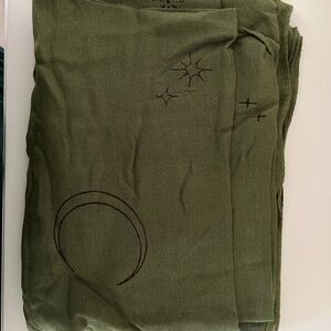 Vela Scarves Modal in Qamar Green